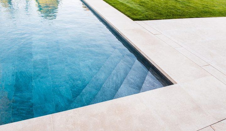 5 Things you need to consider before choosing porcelain pool tiles